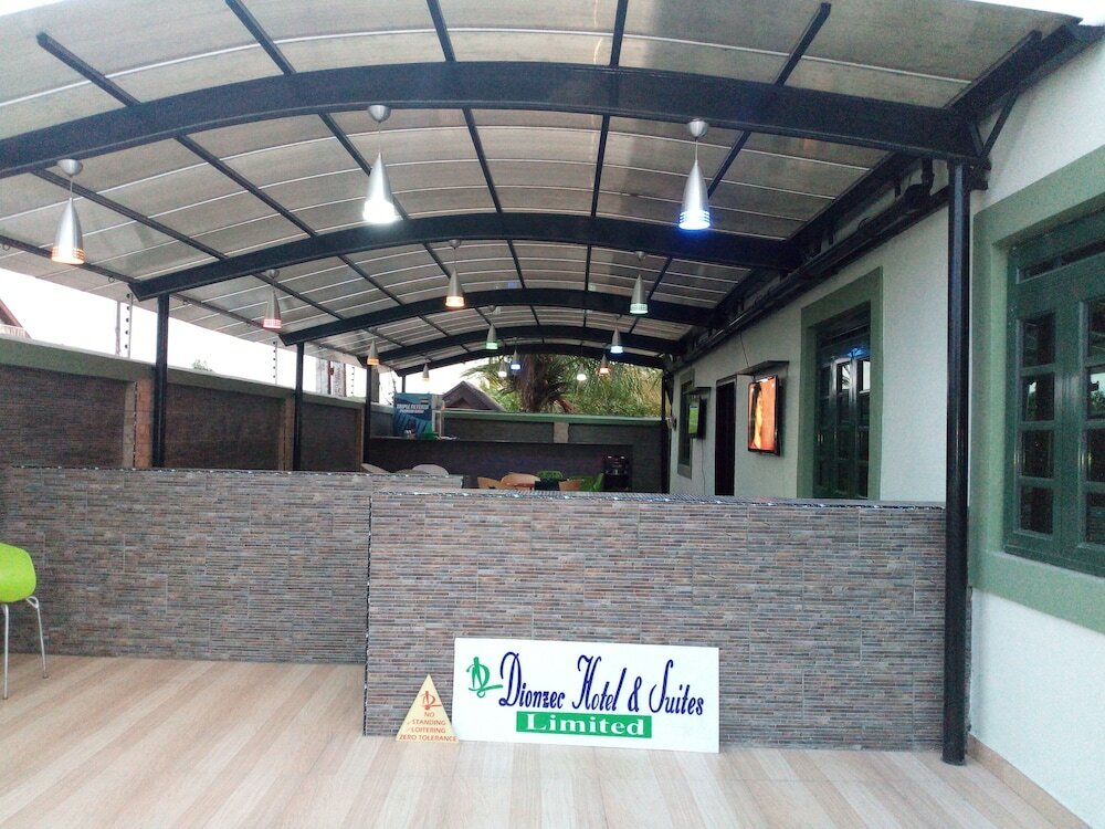 Фото Dionzec Hotel & Suites