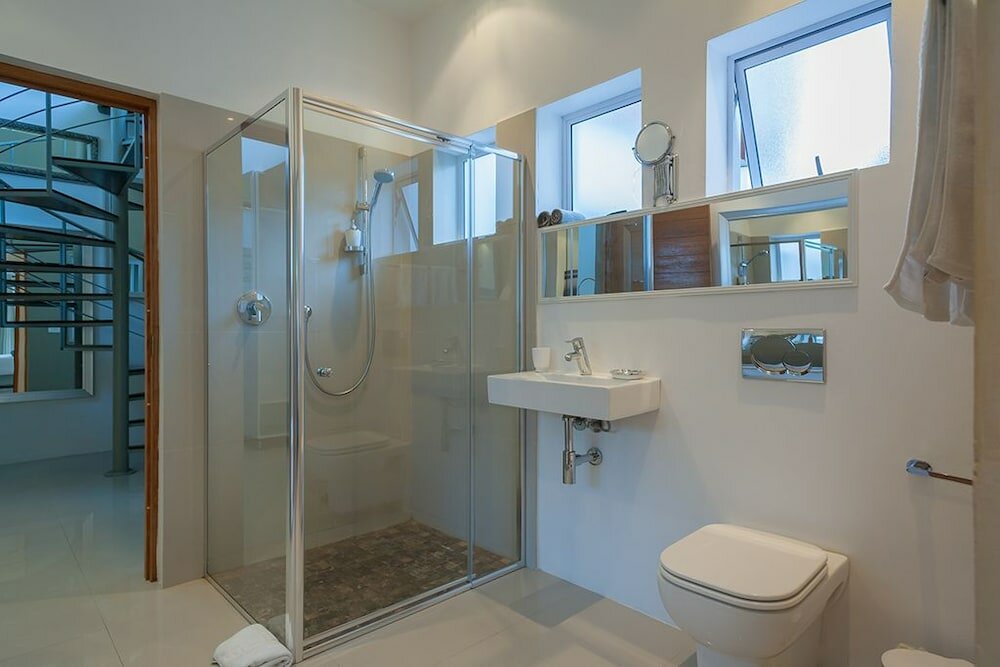 Фото Greenways Beach House