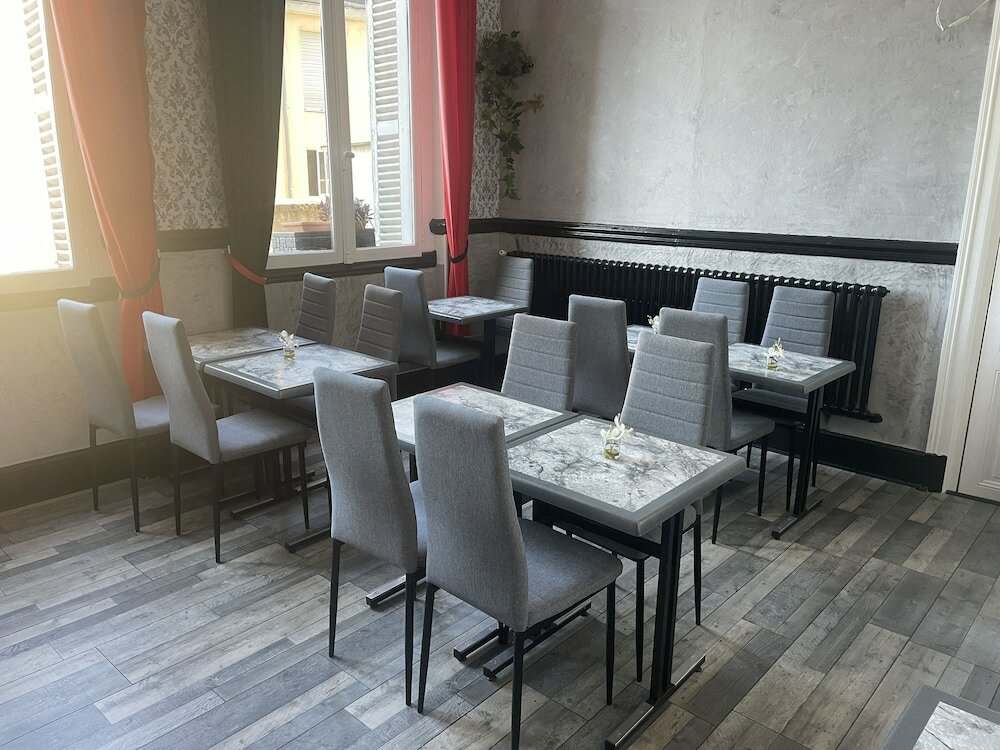 Фото Hotel Au Chapon Fin