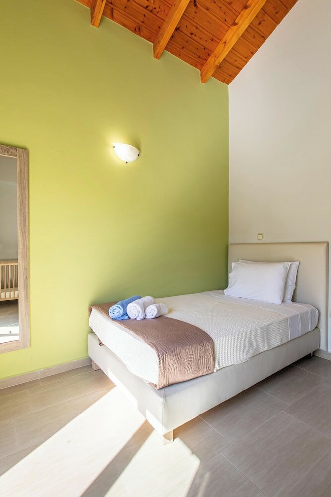 Фото Neaira Villas Chania