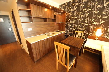 Фото Menada Apartments in Grand Hotel Sveti Vlas