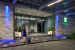 Гостиница Holiday Inn Express Singapore Katong, an Ihg Hotel