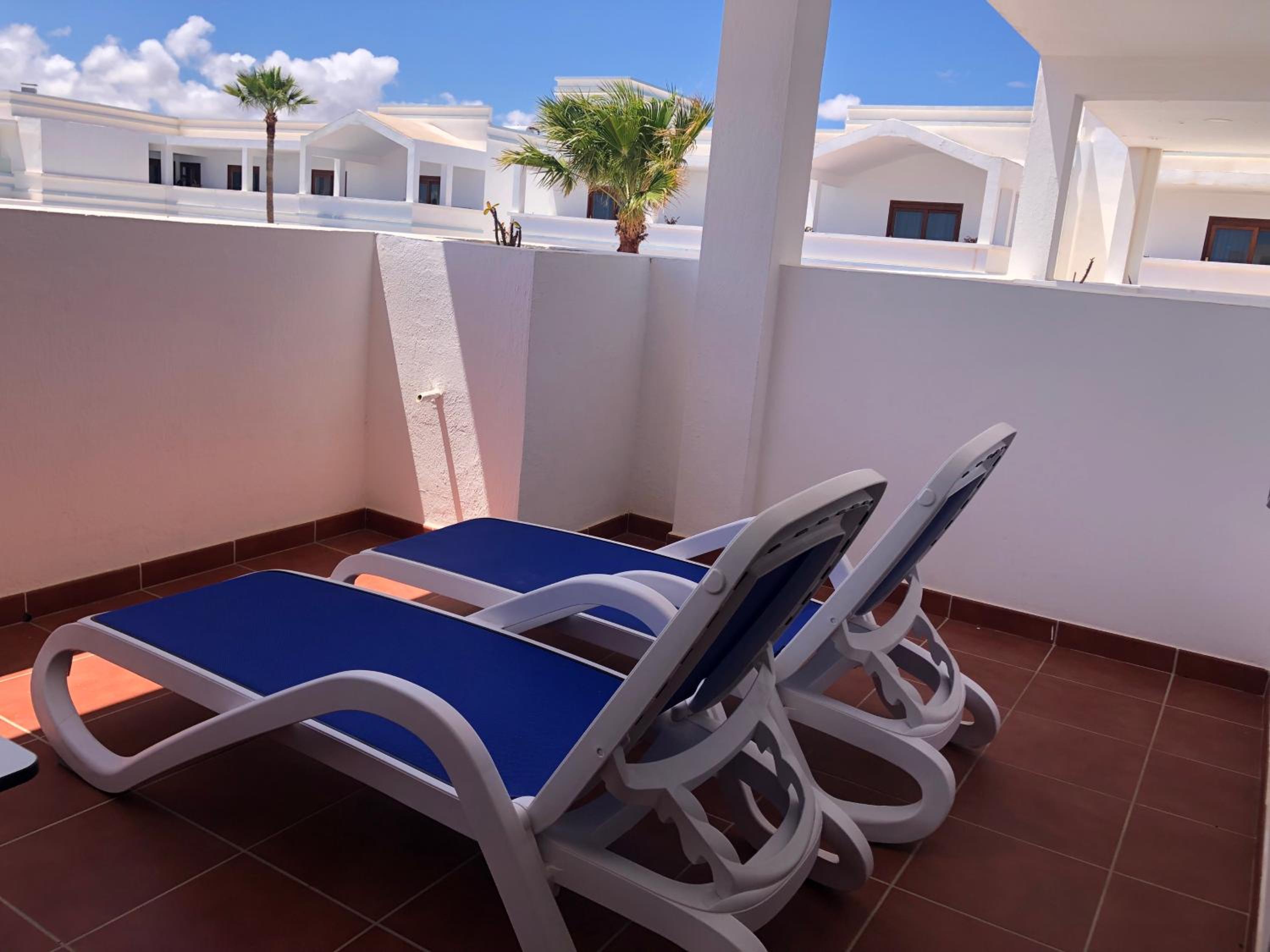 Фото Apartamentos Océano - Adults Only