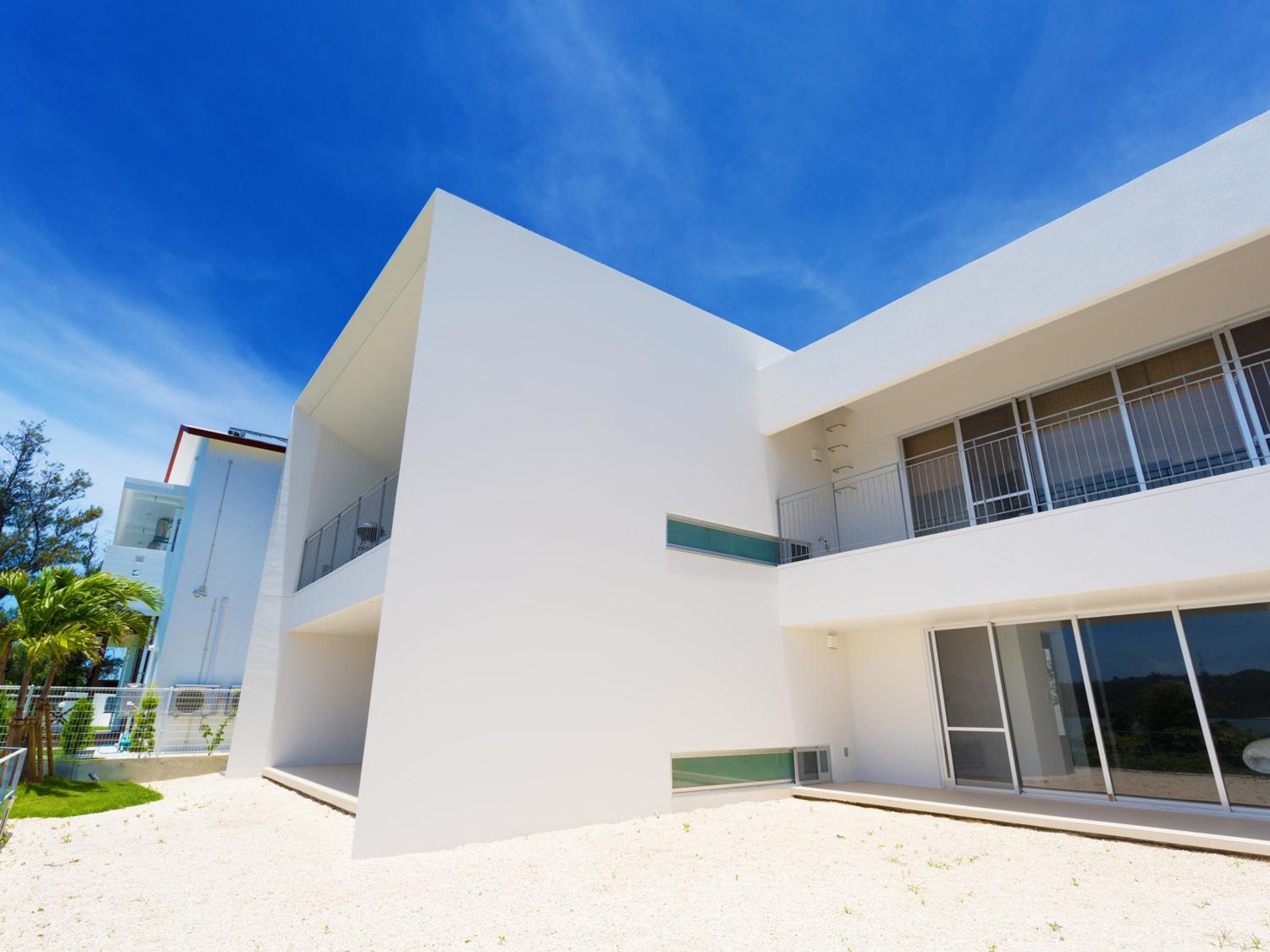 Фото Kariyushi Condominium Resort Onna Maeda Base