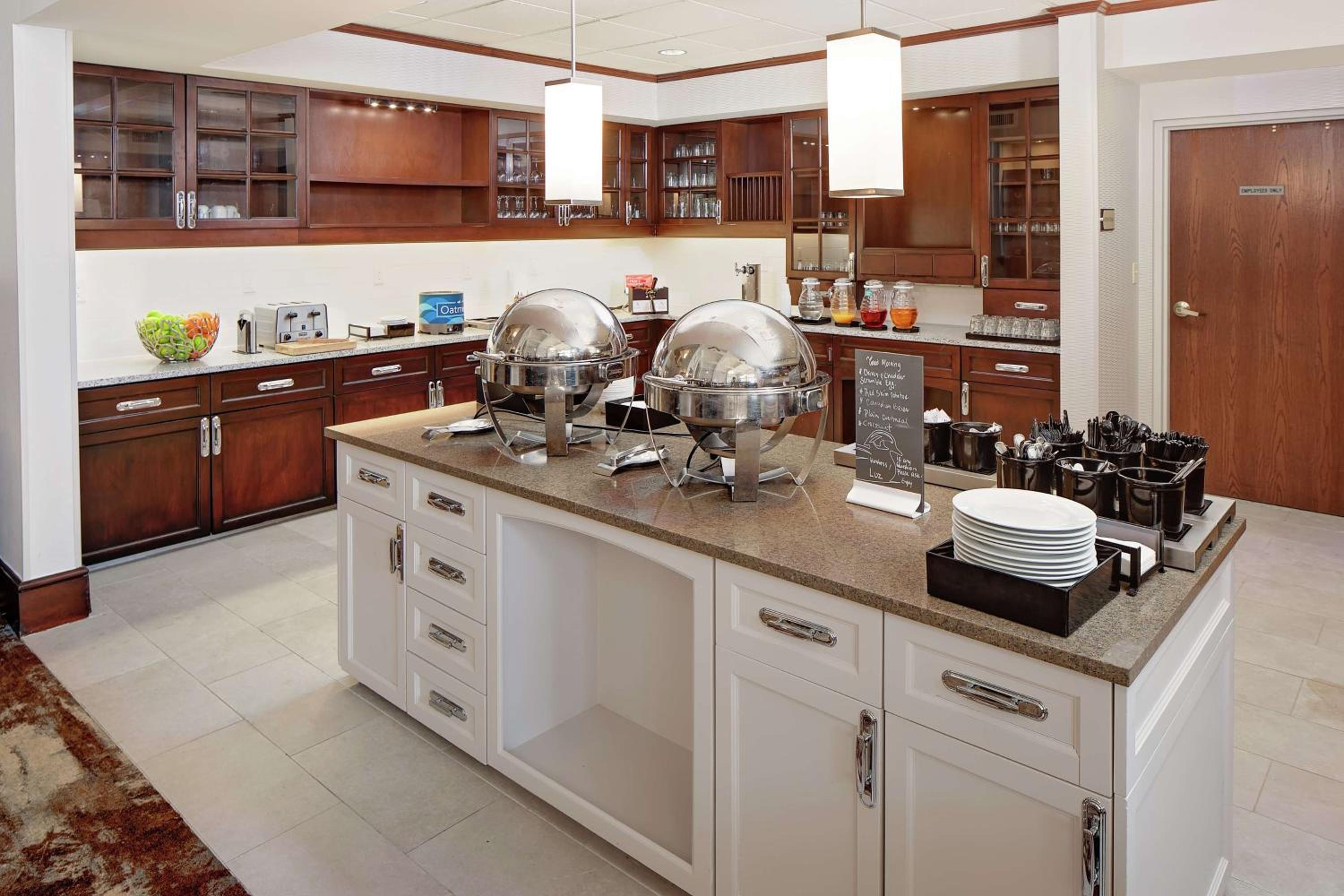 Фото Homewood Suites by Hilton Hartford-Farmington