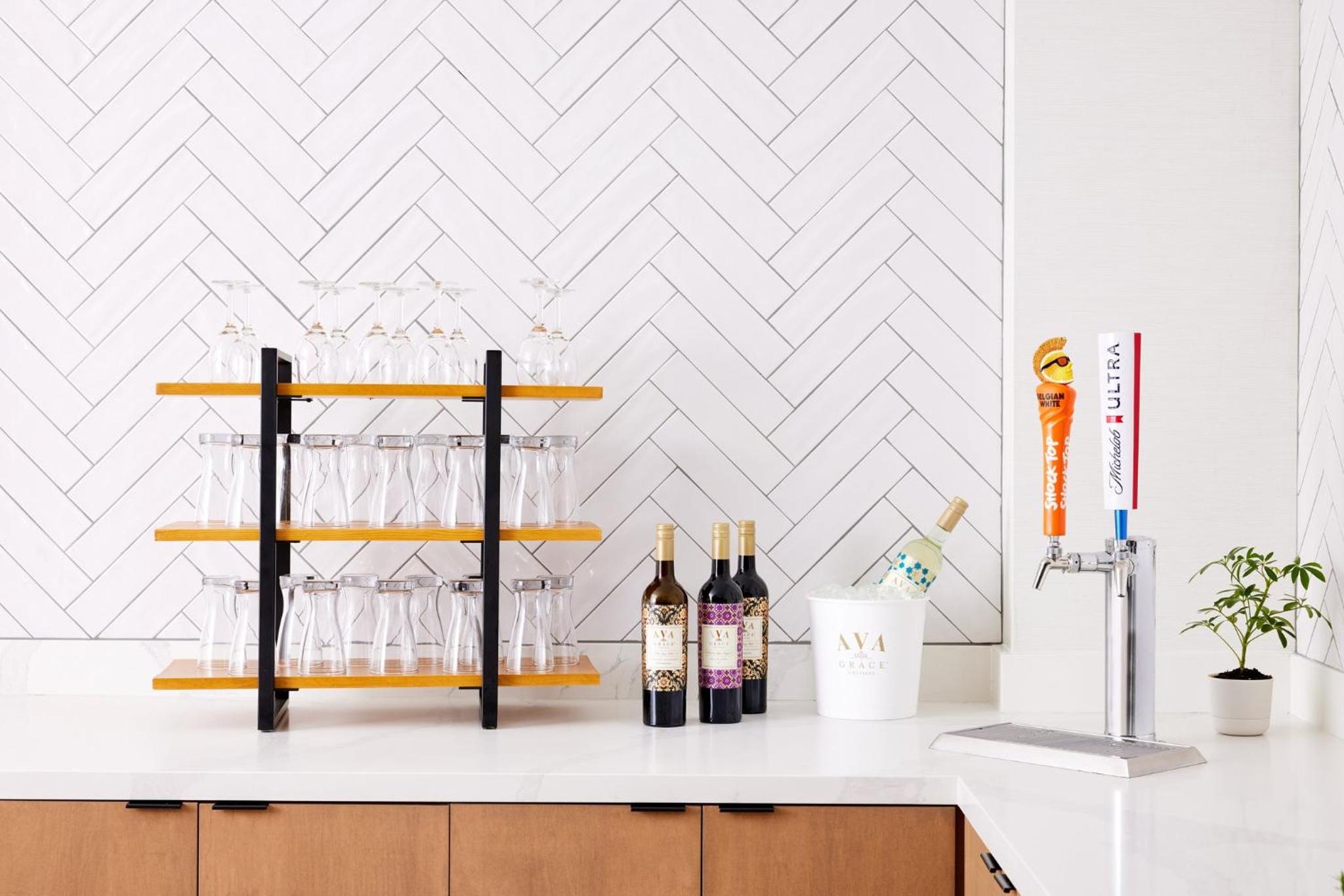 Фото Staybridge Suites Silicon Valley, an Ihg Hotel