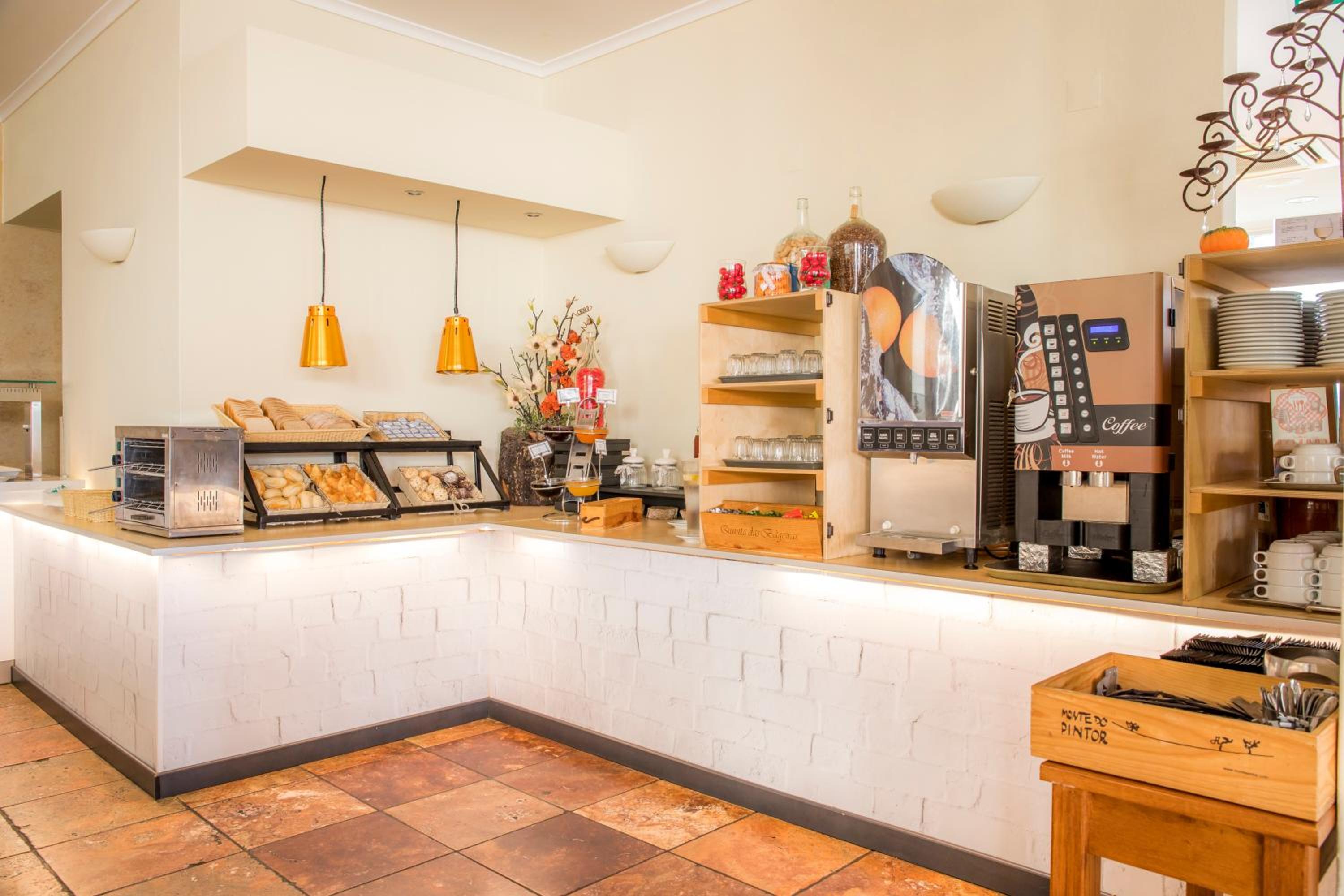 Фото Hotel Clube Porto Mos