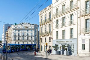 Гостиница Best Western Plus Hotel Comedie Saint-Roch