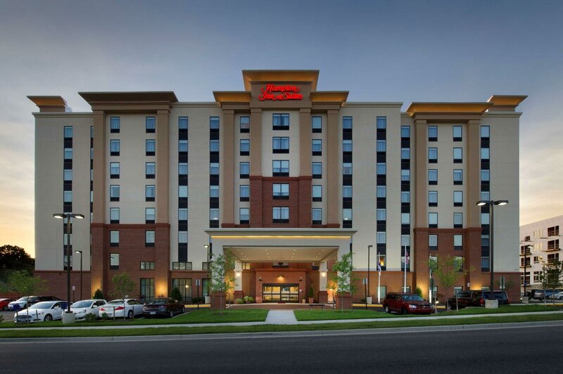 Гостиница Hampton Inn & Suites Falls Church