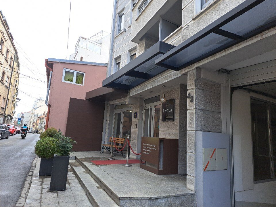 Фото Hotel Tesla Smart Stay