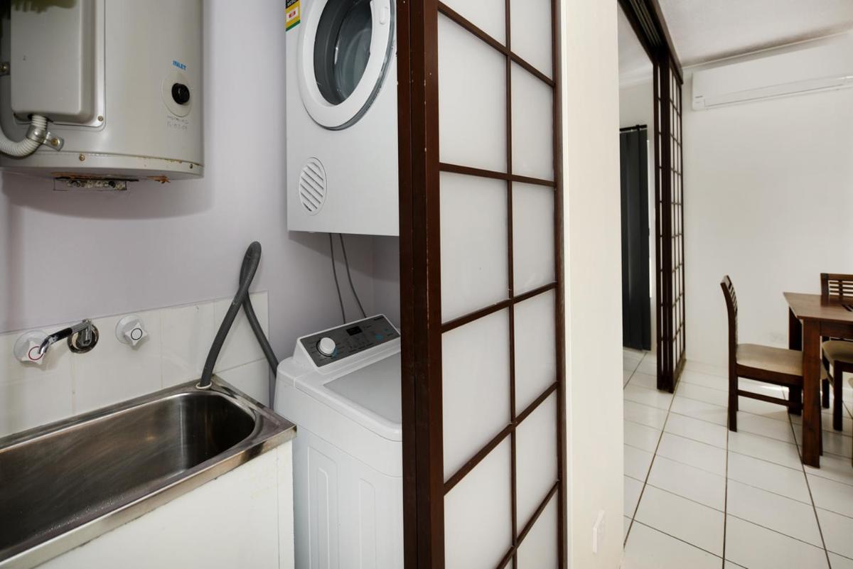 Фото Golden Sands Beachfront Apartment Resort