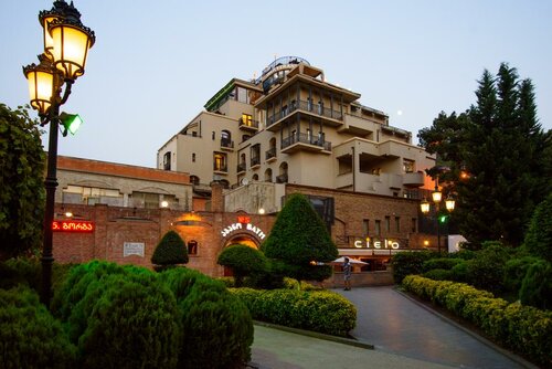 Гостиница Tiflis Palace в Тбилиси