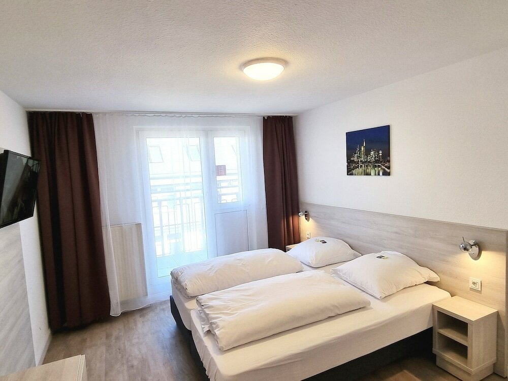 Фото Adler Hotel Frankfurt