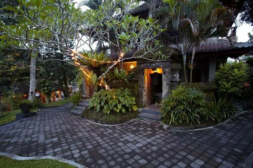Гостиница Champlung Sari Hotel and SPA Ubud в Убуде