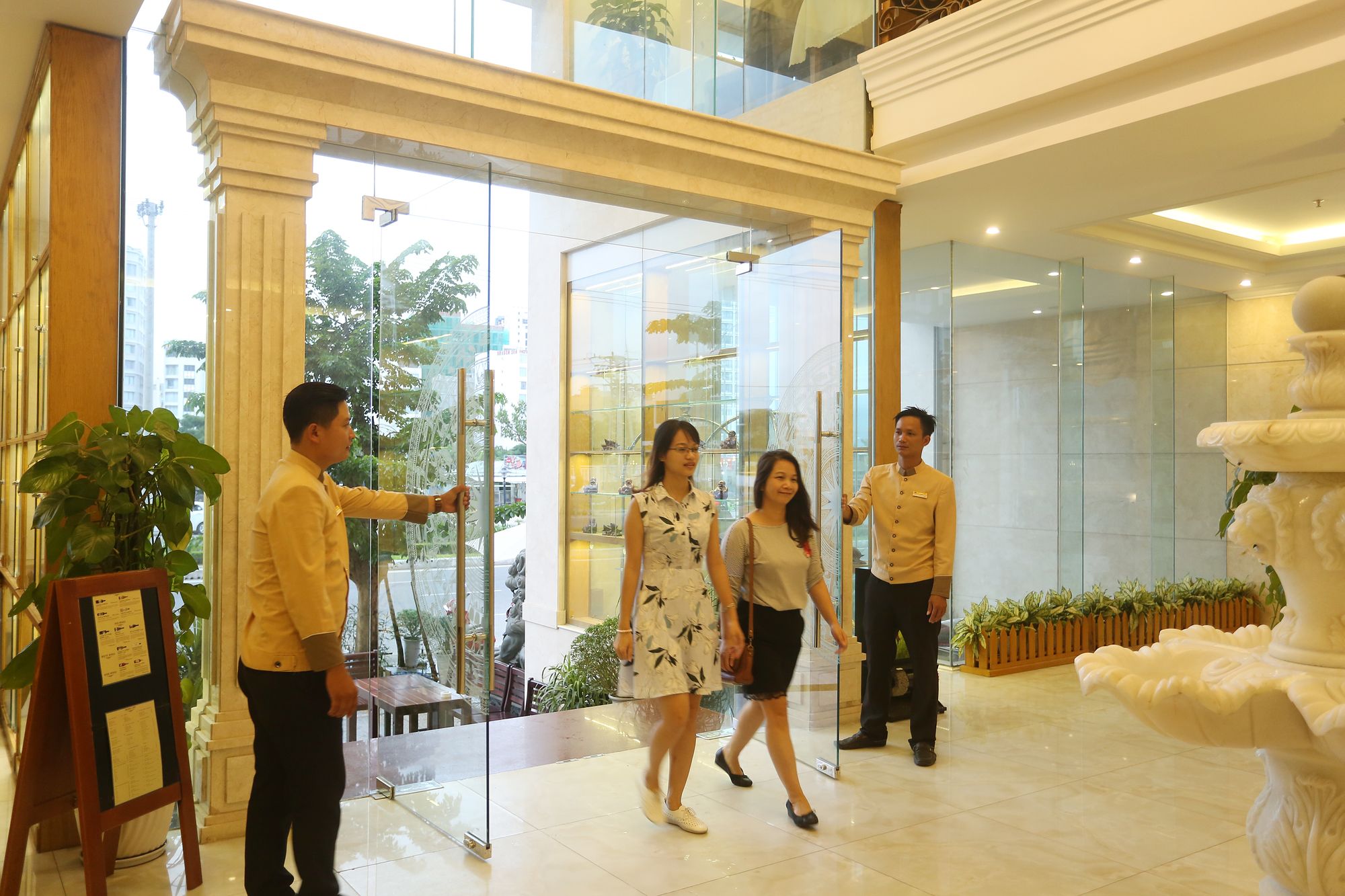 Фото Royal Family Hotel Da Nang