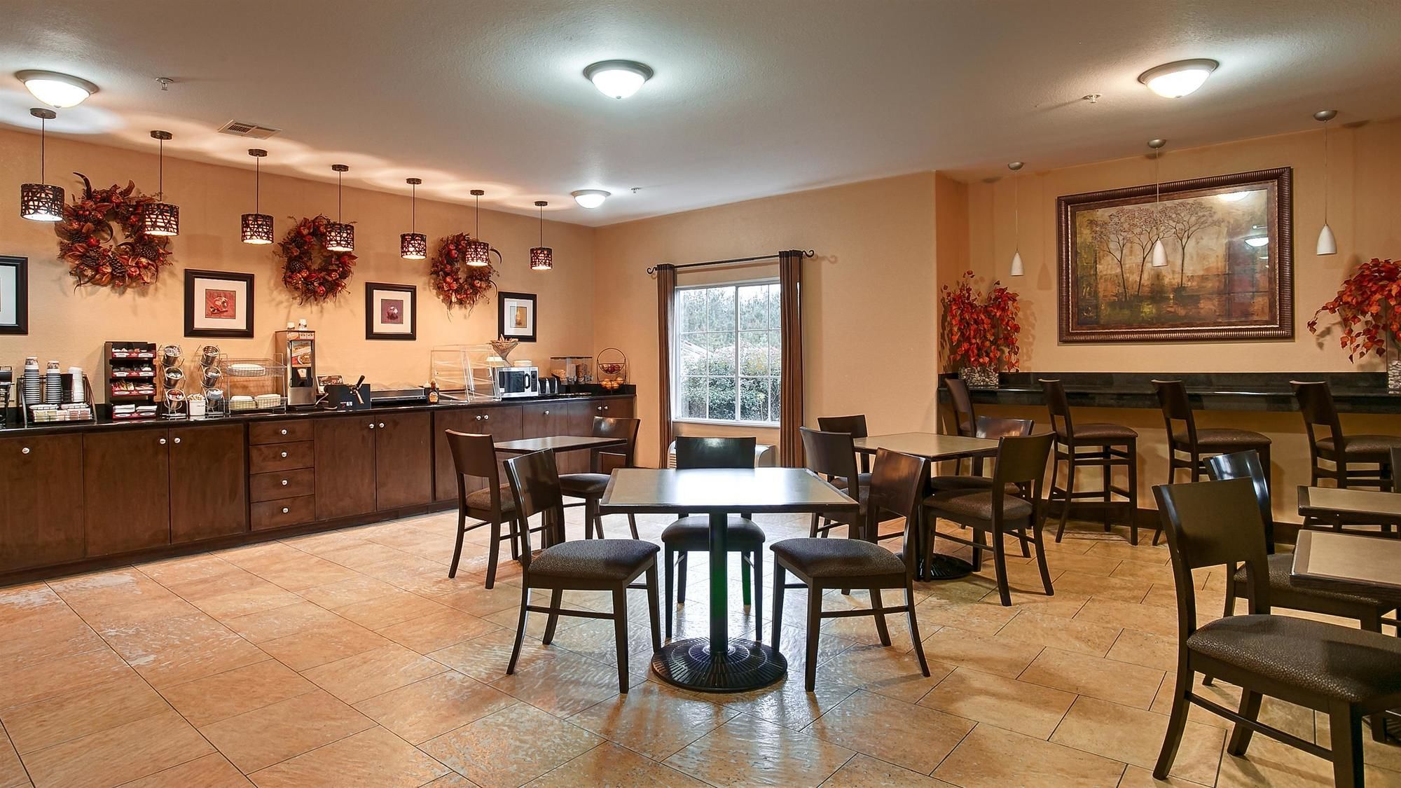 Фото Best Western Oakdale Inn