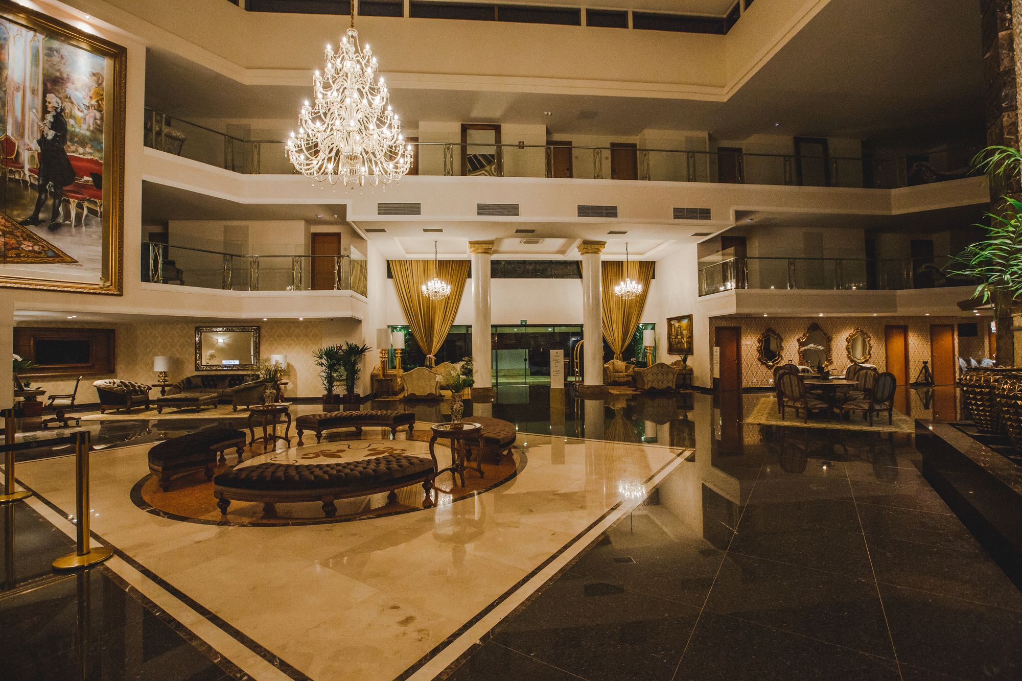 Фото Golden Lis Hotel Boutique