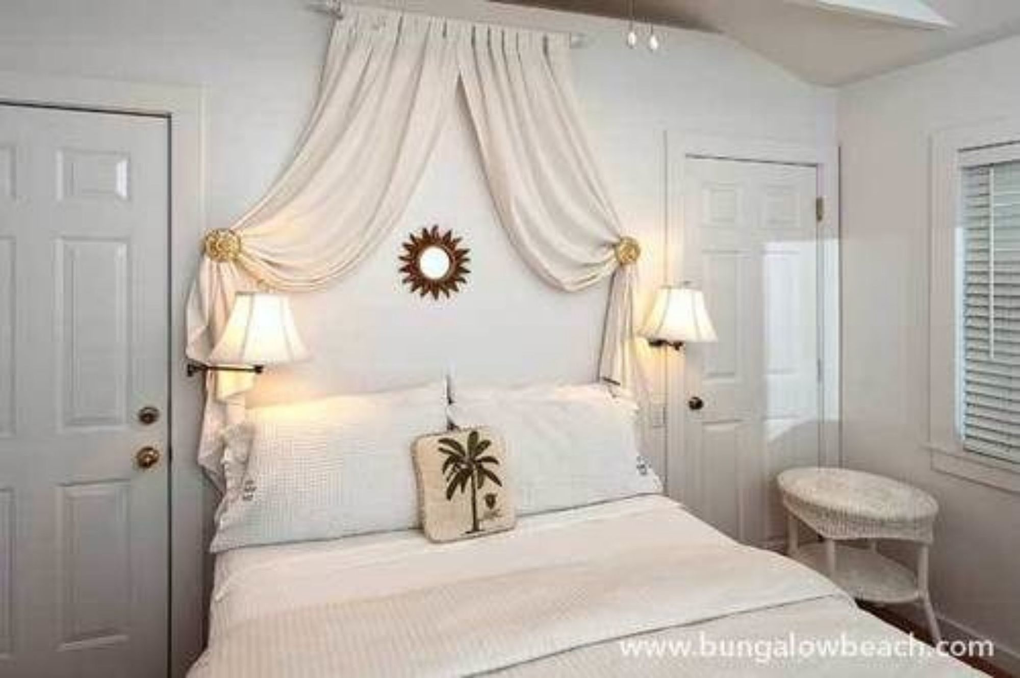 Фото Bungalow Beach Resort