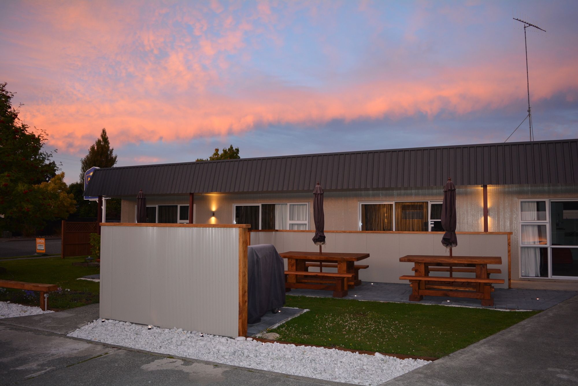 Фото Amber Court Motel