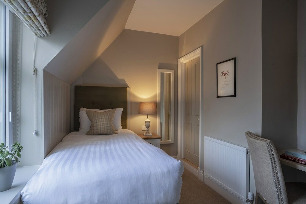 Фото The Five Arrows Hotel