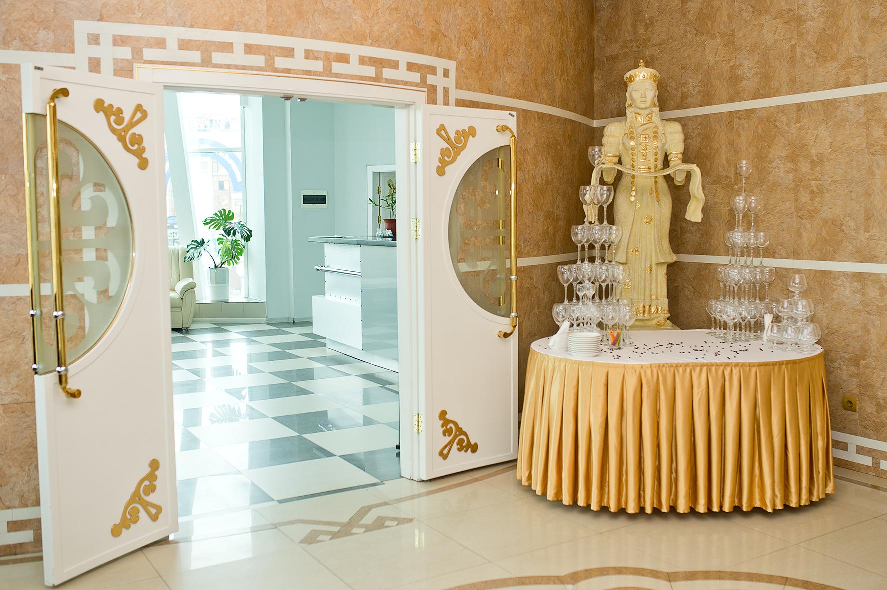 Фото У Истока