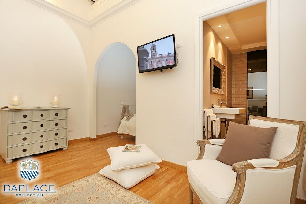 Фото Madonna de’ Monti Suites