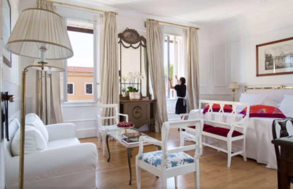 Фото Grand Hotel Plaza