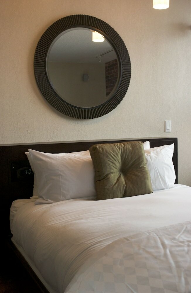 Фото Mark Twain Hotel