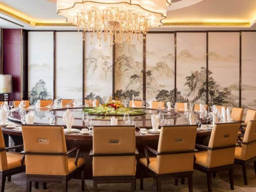 Фото Pullman Weifang