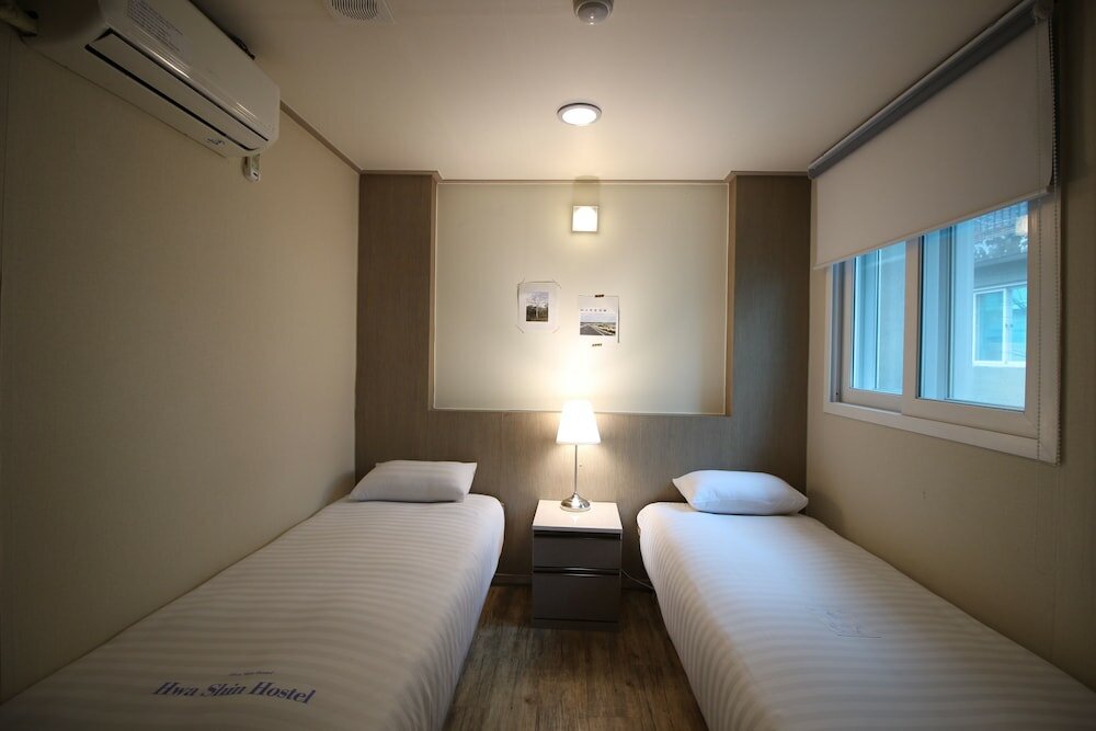 Фото Dongdaemun Hwashin Hostel