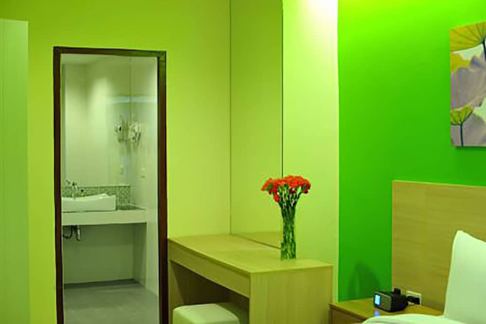 Фото R-Con @ Siam Hotel