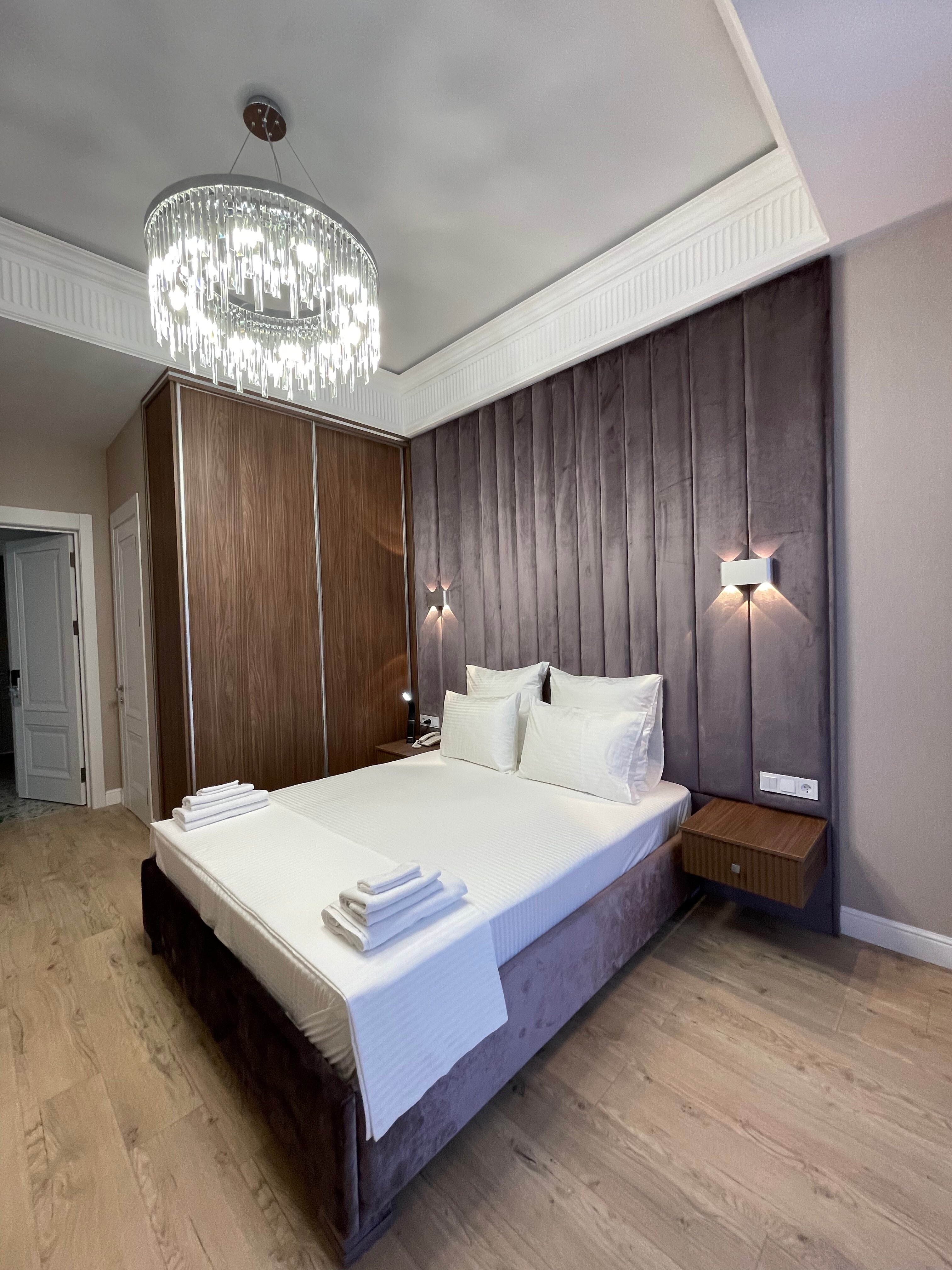 Фото Параллель