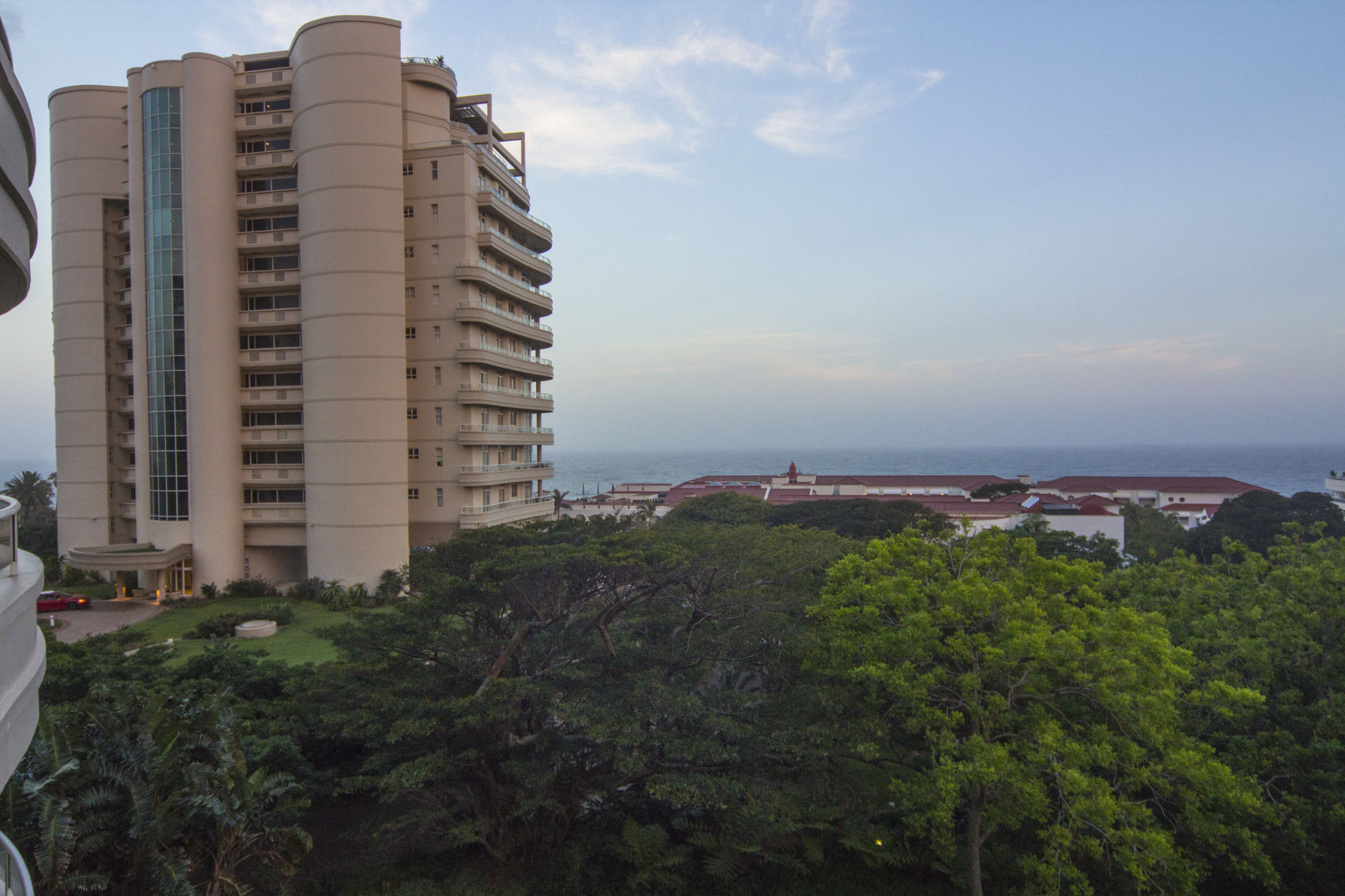 Фото 203 Oyster Quays