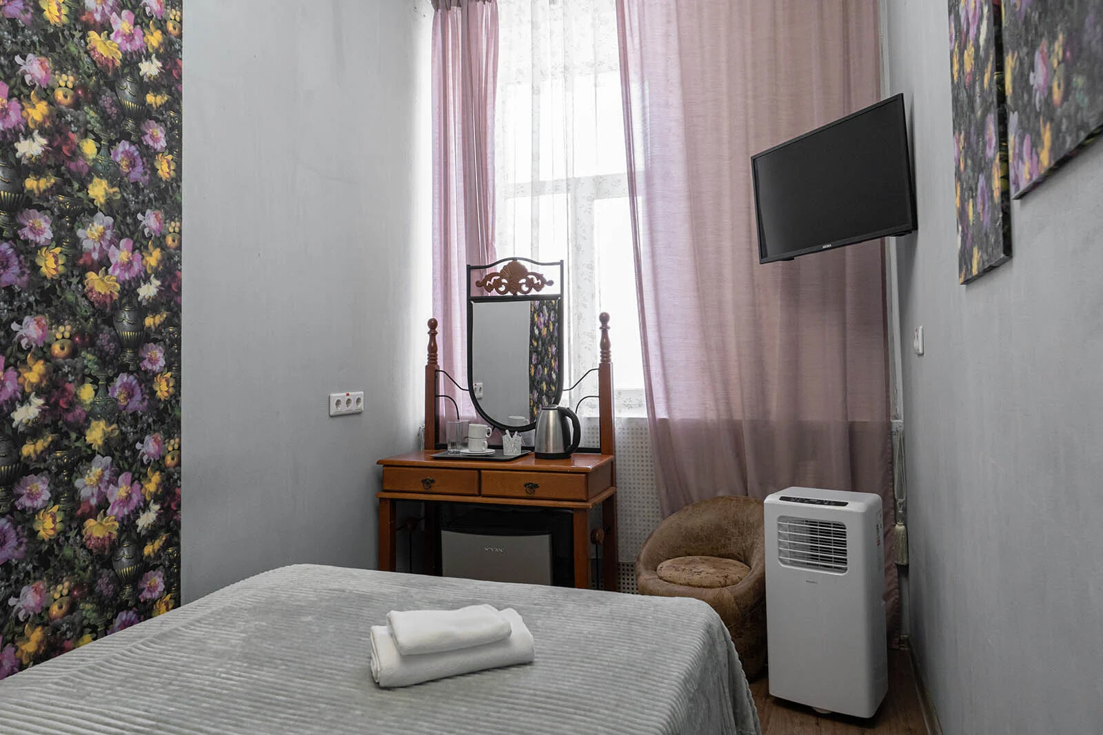 Фото Апельсин у Театра