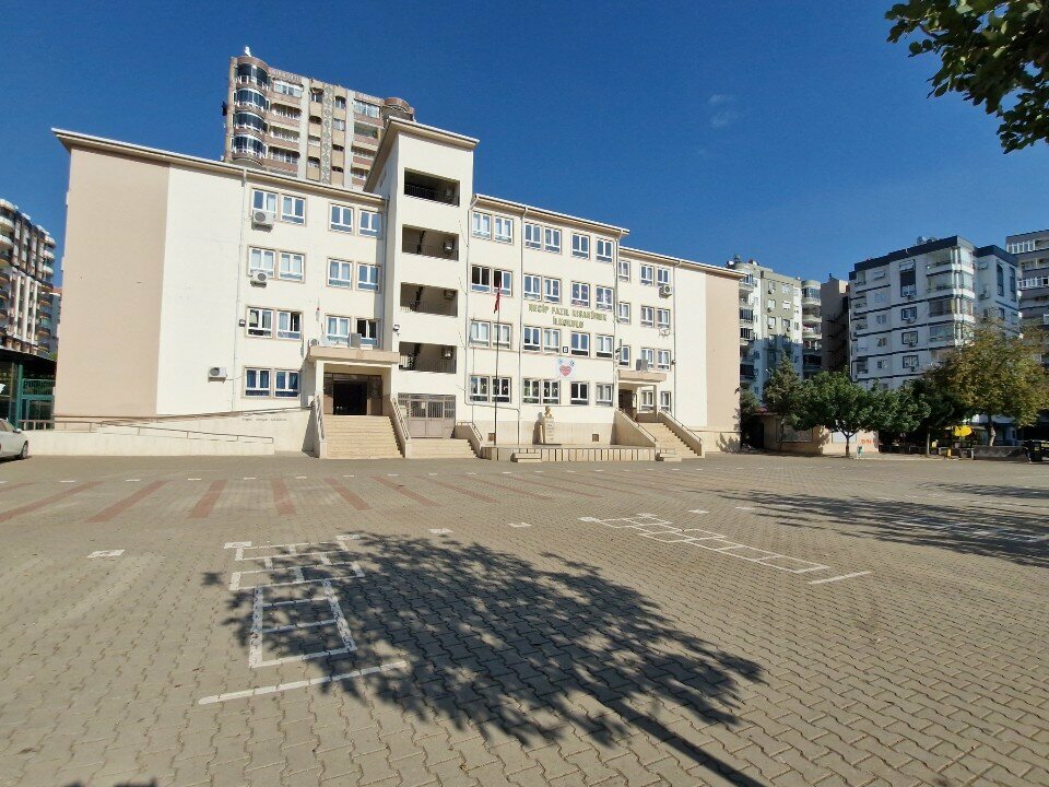Primary school Necip Fazil Kisakurek Primary School, Adana, photo
