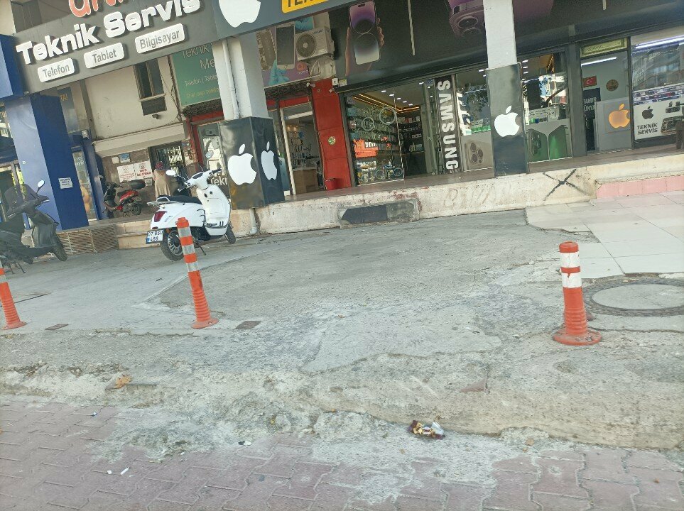 Mobile phone store Samsung, Antalya, photo