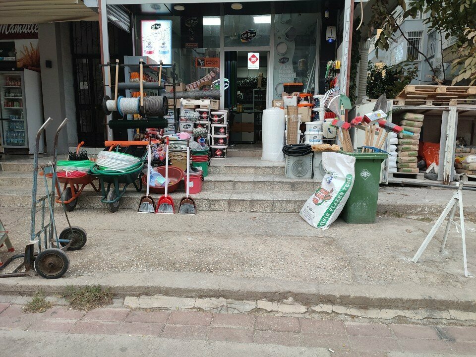 Hardware store Nar Building Market, Izmir, photo