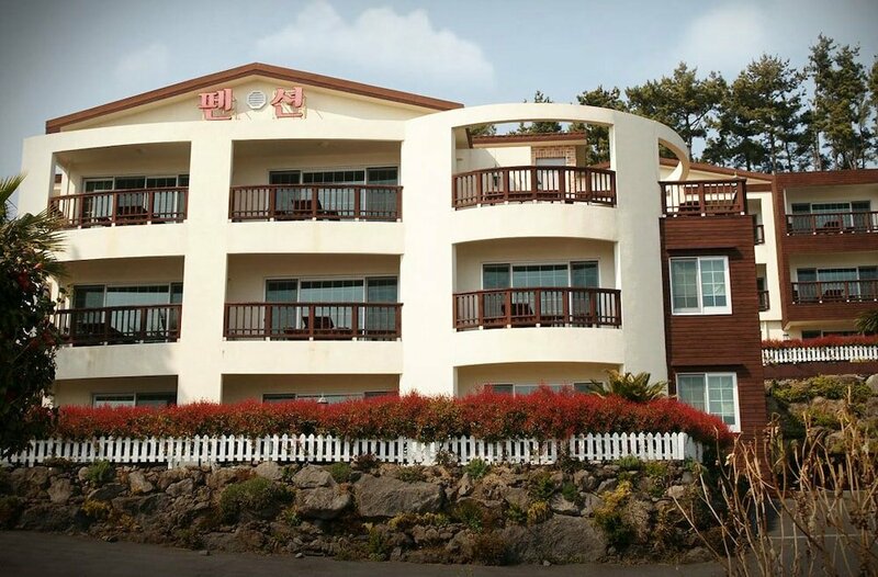 Гостиница Fourseason Pension в Согвипхо