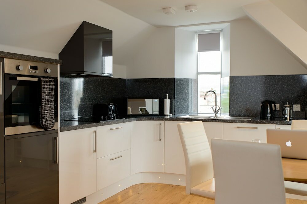 Фото Ardconnel Court Apartments