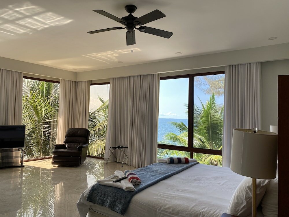 Фото Paraiso Rainforest and Beach Hotel