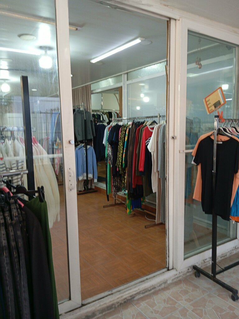 Clothing store Kent Export, Izmir, photo