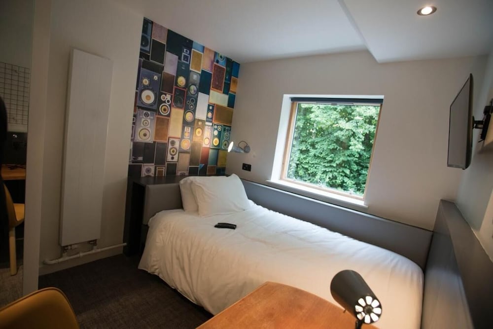 Фото Jonas Hotel