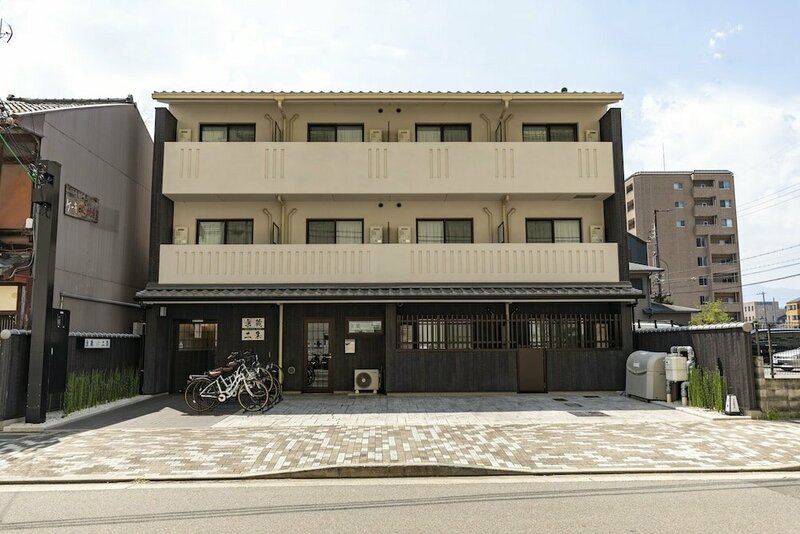 Гостиница Tabist Kyogura Kyoto Nijo в Киото