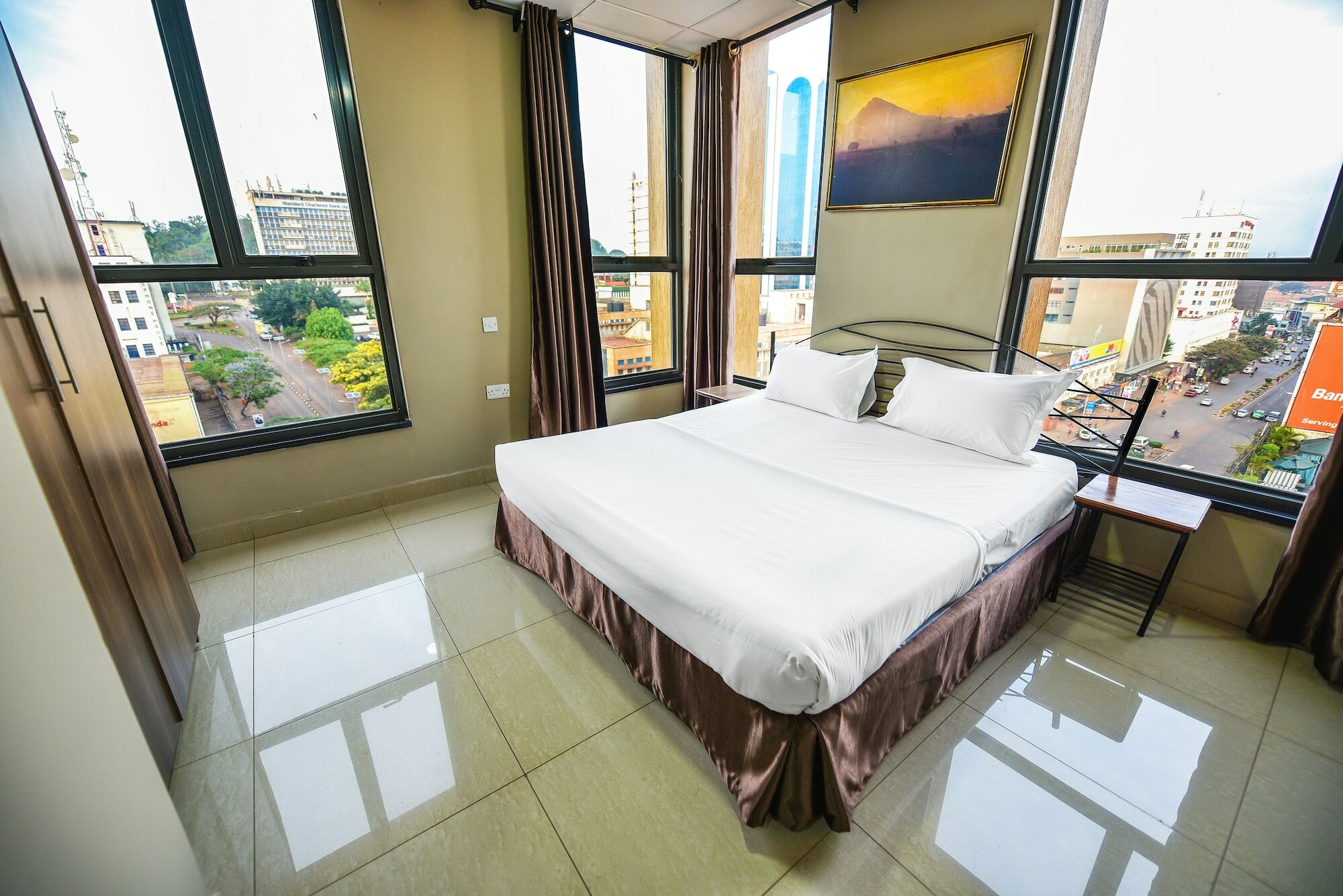 Фото Boulevard Suites