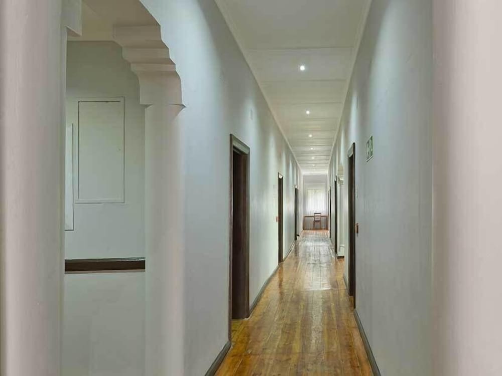 Фото Clanwilliam Hotel by Country Hotels