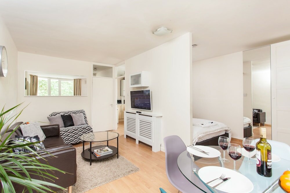 Фото Regents Park & Euston 1 Bedroom Apartment