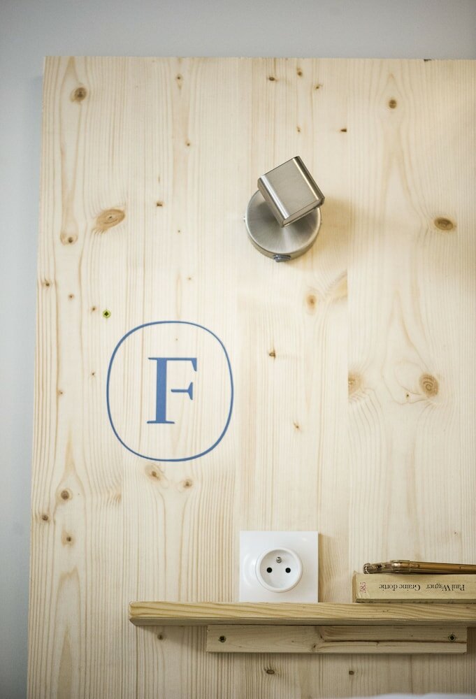 Фото Georges Hostel & Café