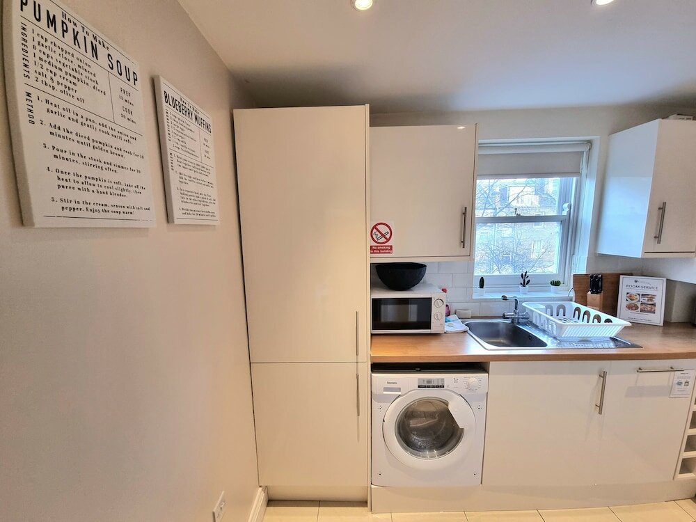 Фото Urban Stay Oxford Gardens Apartments