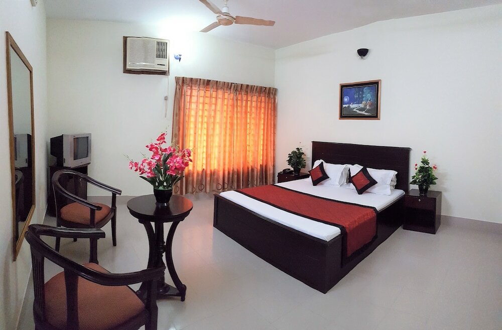 Фото Hotel Supreme