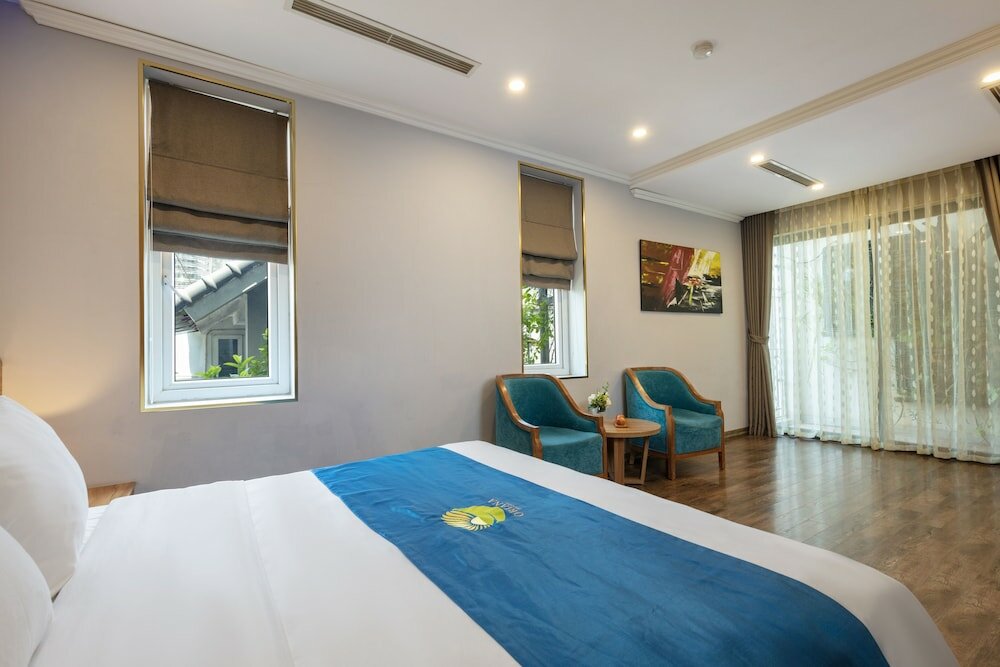 Фото Oriana Hotel